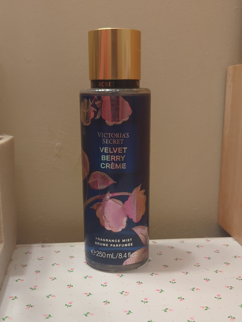 Victoria's Secret Velvet Berry Crème Fragrance Mist